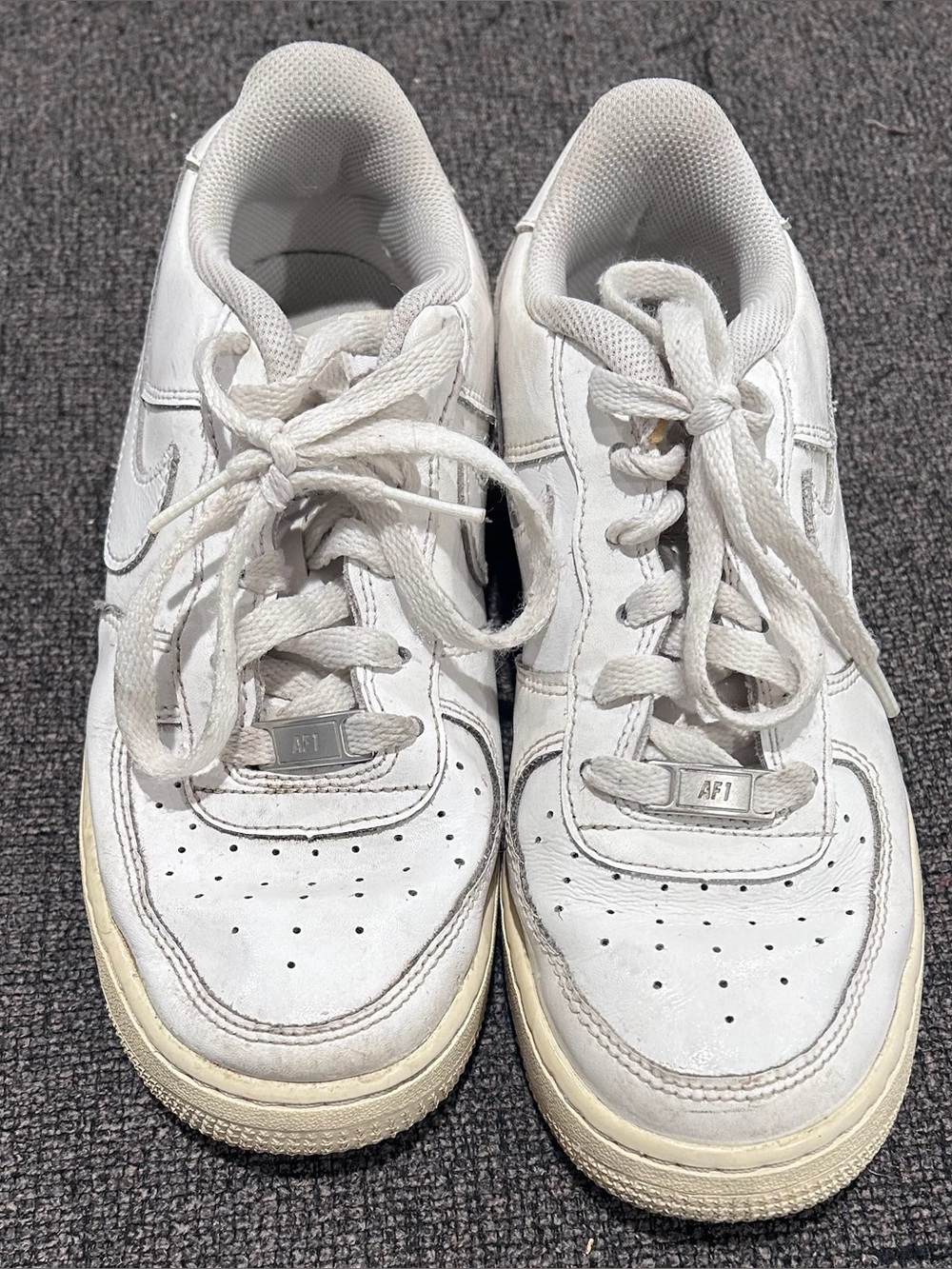 Nike Air Force 1 Low White Sneakers Shoes 6Y Women 7.5 Retro Vintage Casual AF1